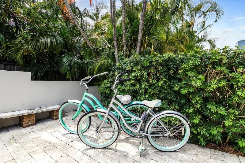 *Victoria Park Pool Home- close to beach/Las Olas* - image 25
