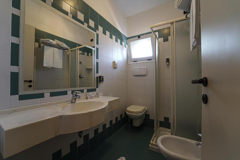 Dasamo Hotel - Dada Hotels - image 30