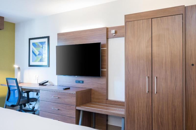 Standard Room image 2