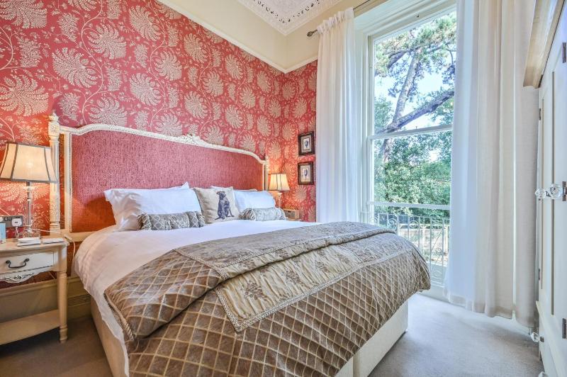 Muntham Luxury Holiday Apartments - image 50