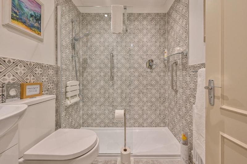 Muntham Luxury Holiday Apartments - image 9