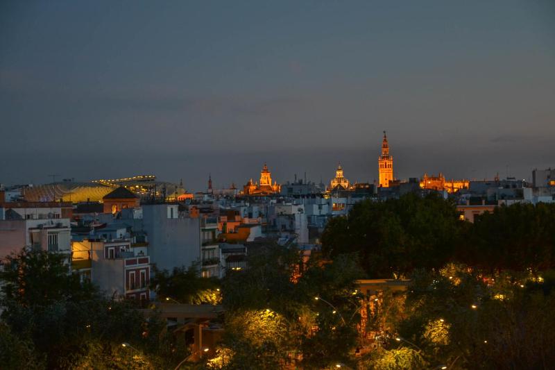 Apartamentos Sevilla - image 4