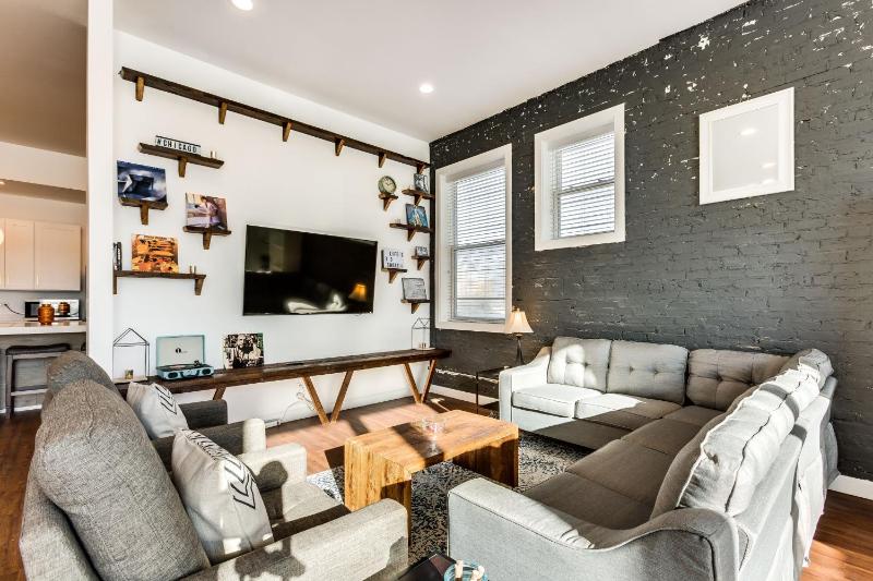 Converted Store Front Home Lets You Live Like a Local in the Heart of it All! condo - image 5