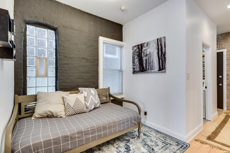 Great 1 BR Apartment in West Town - image 10