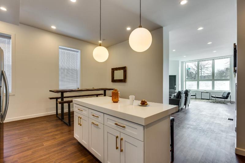 Converted Store Front Home Lets You Live Like a Local in the Heart of it All! condo - image 14