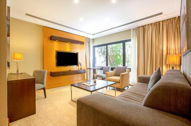 Junior Suite image 4