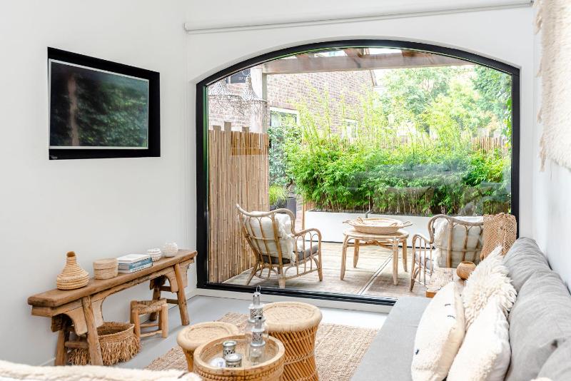 Suite-Suite luxury private guesthouse - image 8