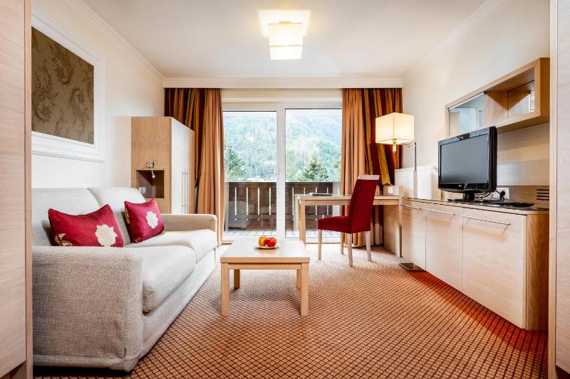Junior Suite image 3