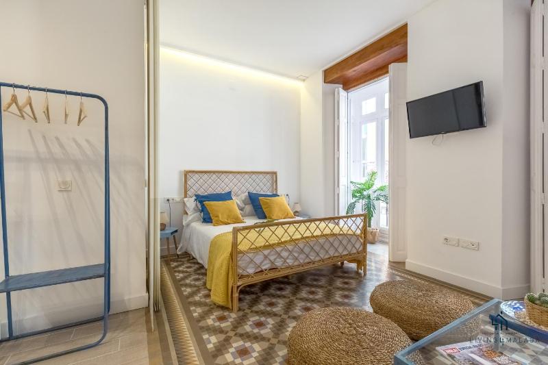 Living4malaga Skyline Apartments - image 2