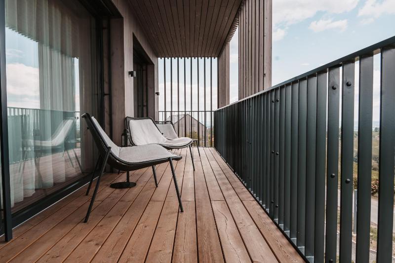 Suite with Balcony image 4
