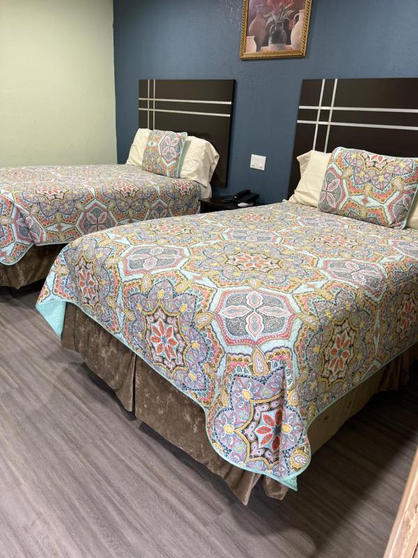 Double Room image 4