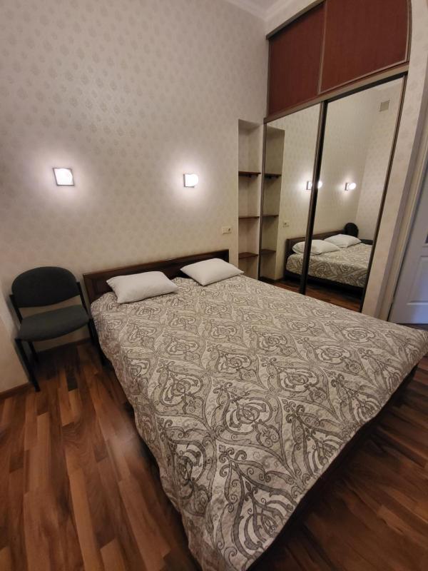 Standard One-Bedroom Apartment image 2
