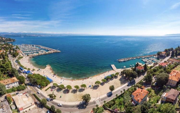 Luxury VILLA ETERNITY - marvelous sea view - Opatija-Poljane - image 23