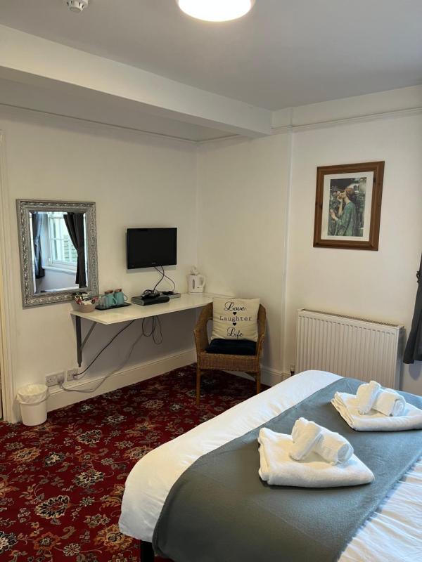 Double Room image 4