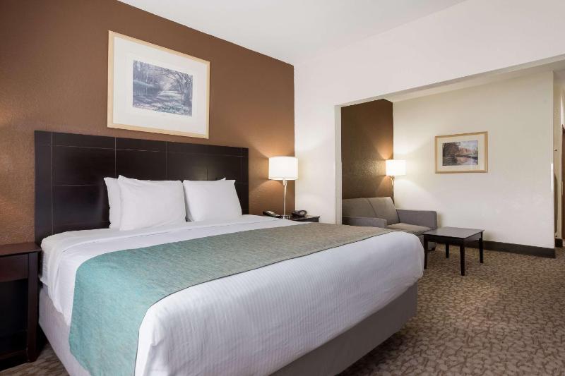King Suite image 3
