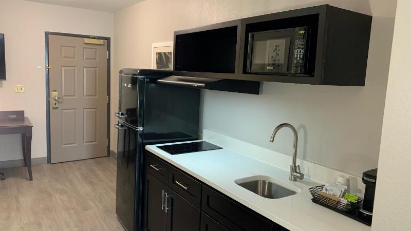 Country Inn & Suites by Radisson Tucson City Center AZ - image 50
