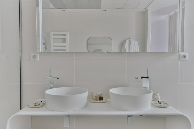 Le Meez - image 17