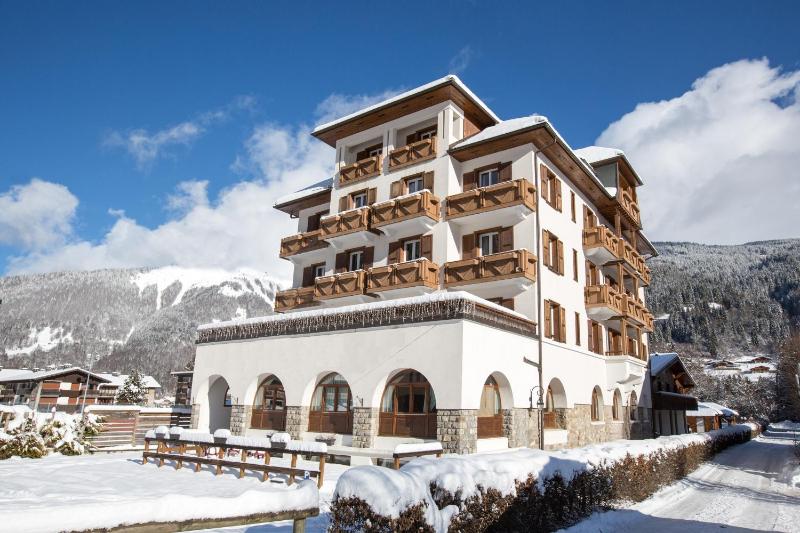 Two-Bedroom Apartment image 2