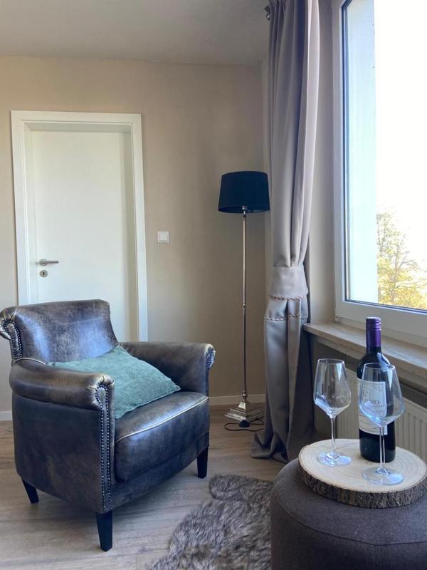 Superior King Room  image 2