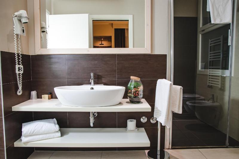 Suite image 2