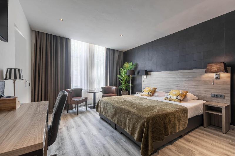 Standard Double Room image 1