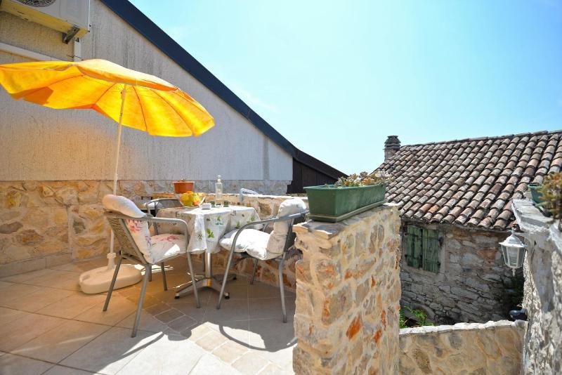 Apartments Sunce - image 3