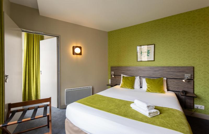 Family Suite (4 Persons) image 1