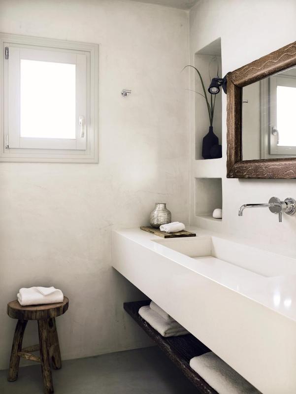 Sea View Suite with Jacuzzi image 3
