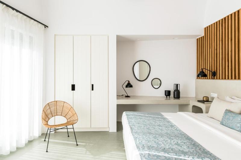 Santo Pure Oia Suites & Villas - image 15