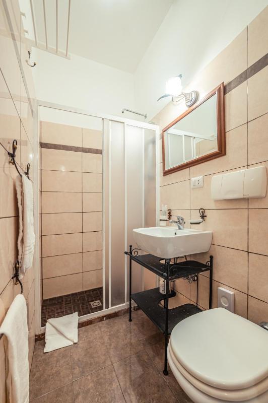 Taormina Garden Hotel - image 16