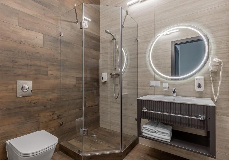 Standard Double Room image 2
