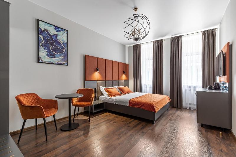 Double Queen Room with Spa Bath image 1
