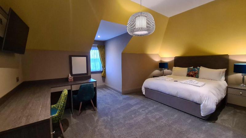 Deluxe Double Room image 3