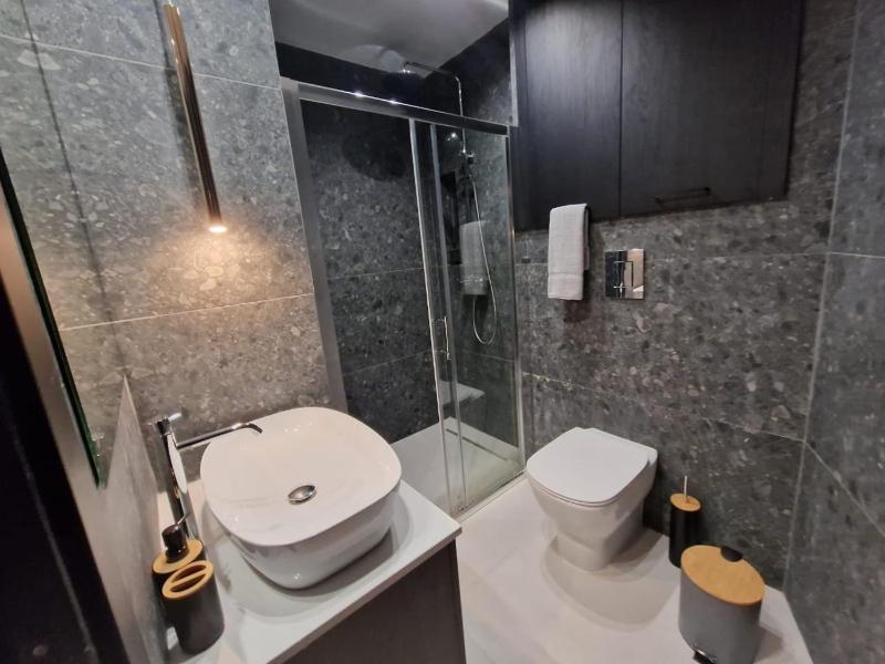 Raam Luxury Suites - image 10