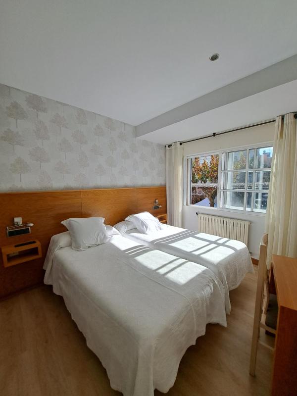 Triple Room with View image 1