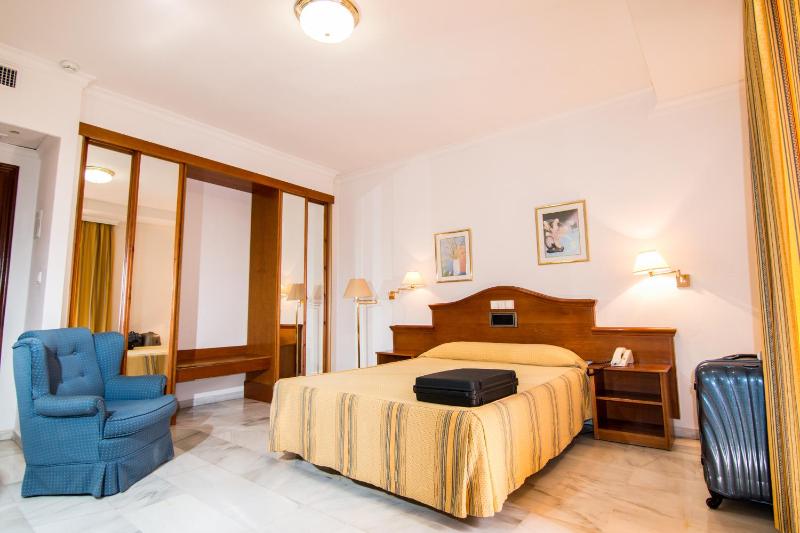 Double Room with Extra Bed (3 Adults) image 2