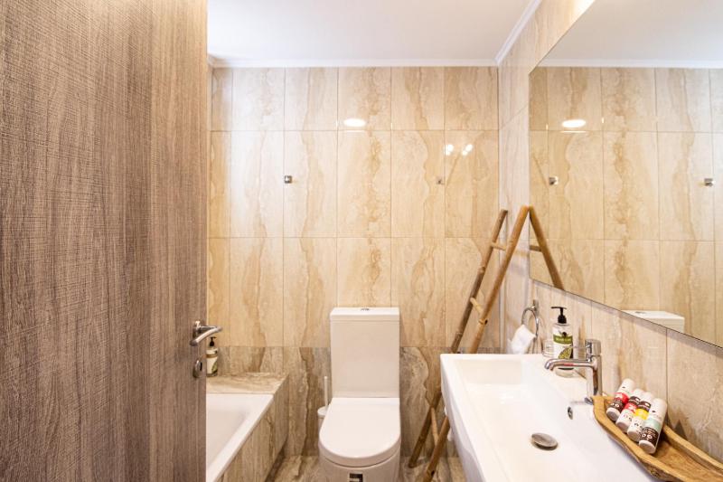 King Room with Sea View image 2