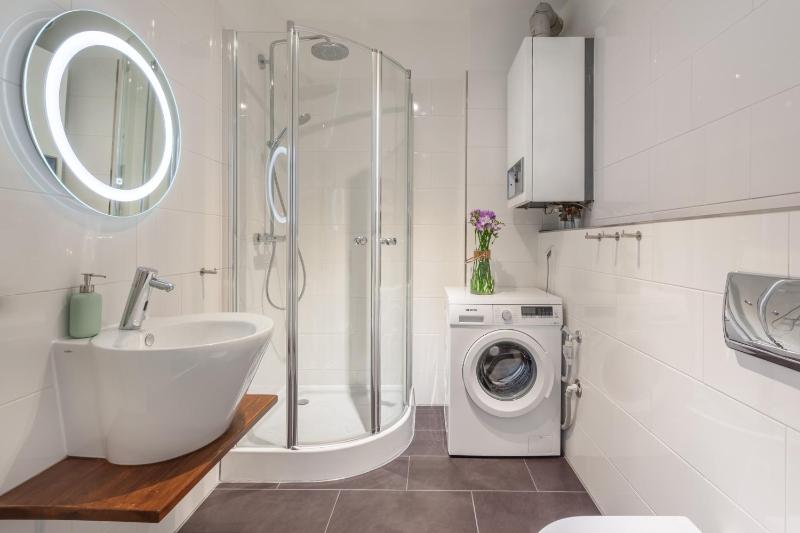 Three-Bedroom Apartment image 4