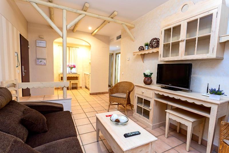Apartment 1 Bedroom (1 or 2 persons) image 3