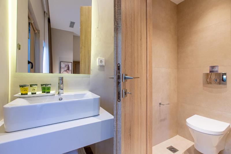 Minaret Suites and Apartments - image 41