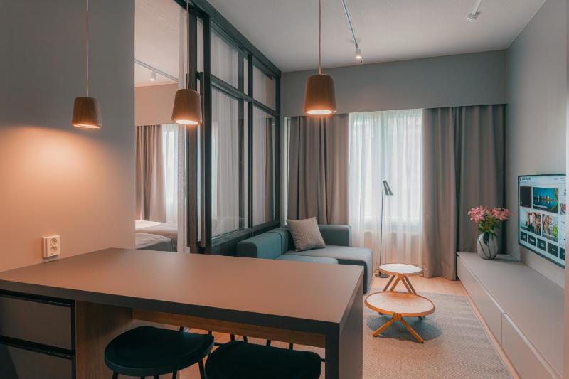 Apartment with twin beds (The apartments are within walking distance of the Seurahuone) image 1