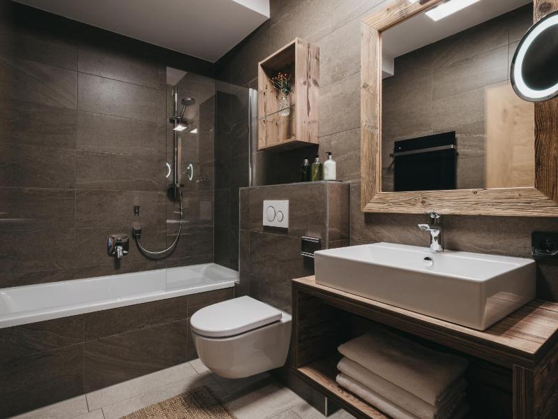 Four room apartment superior image 3
