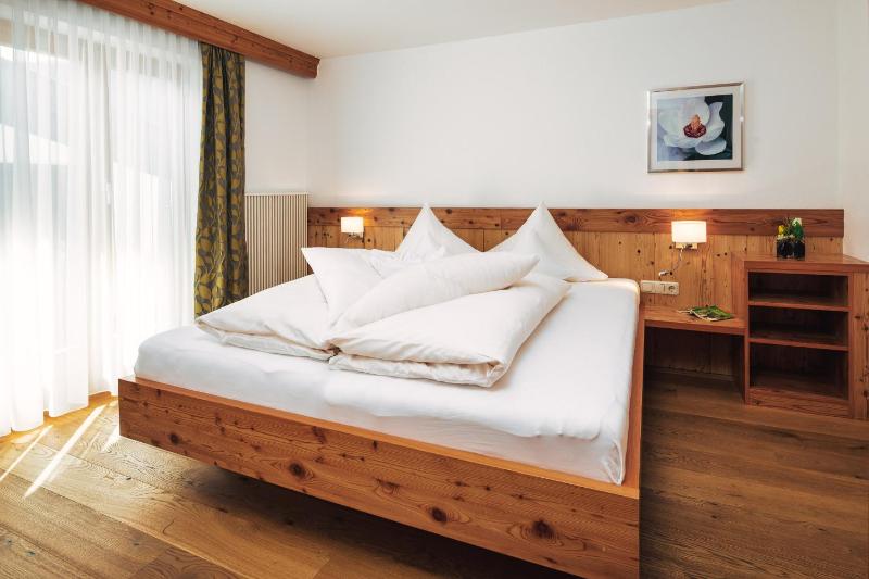 Superior Suite image 3