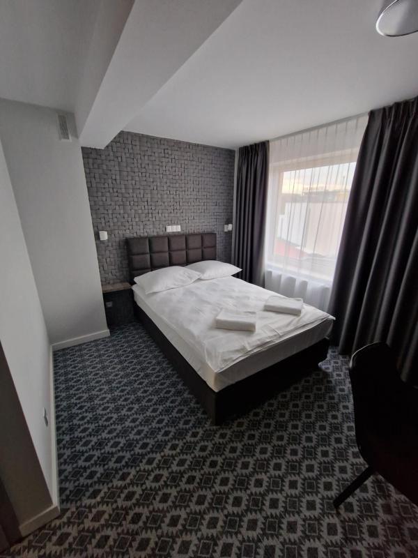 Standard Double Room image 4