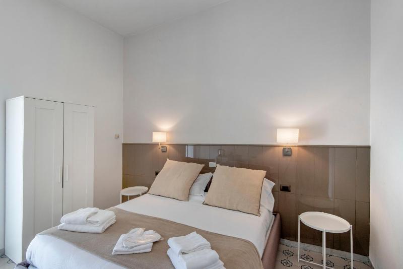 Economy Double Room image 4