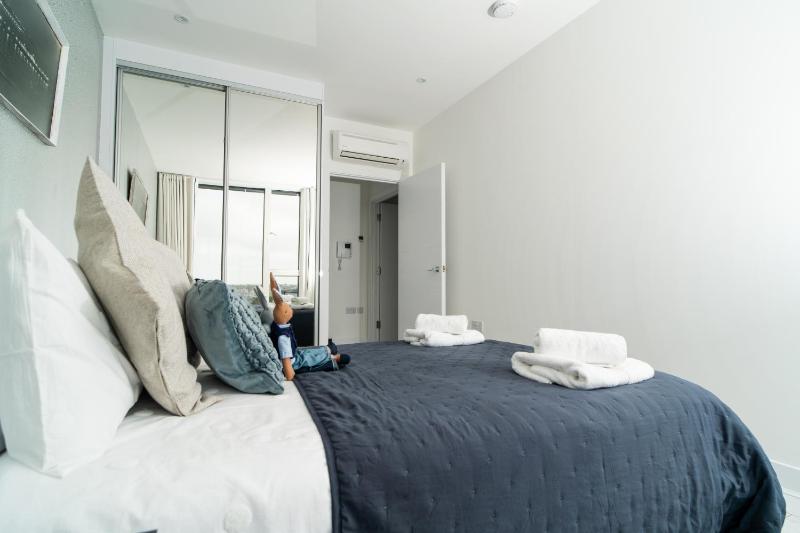 Penthouse at the Chocolate Box - image 14