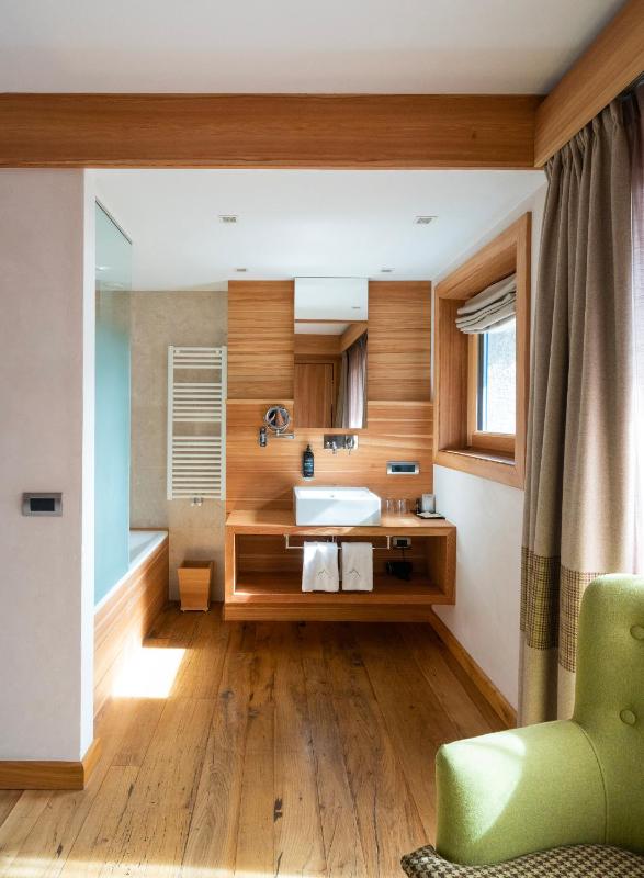 Superior Double or Twin Room image 3