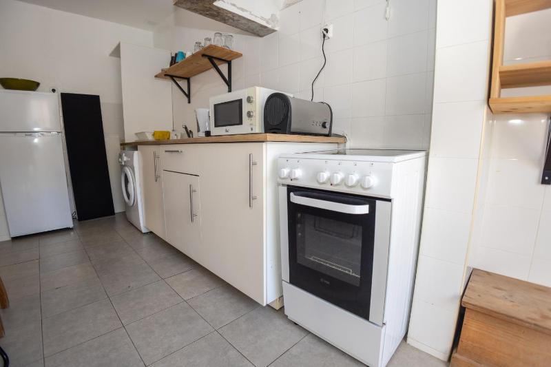 Triple Room with Shared Bathroom image 4