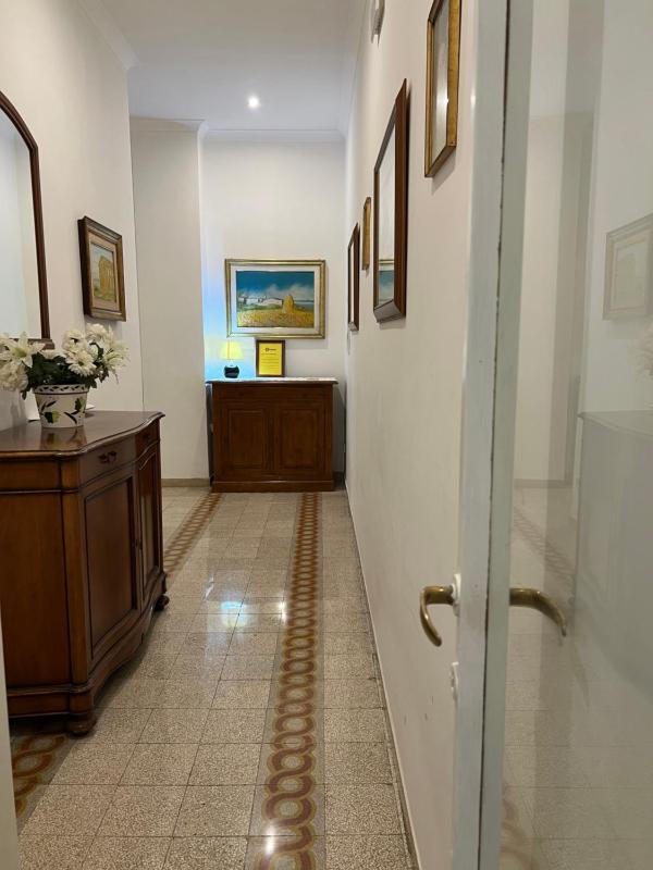 Double Room with Shared Bathroom image 1