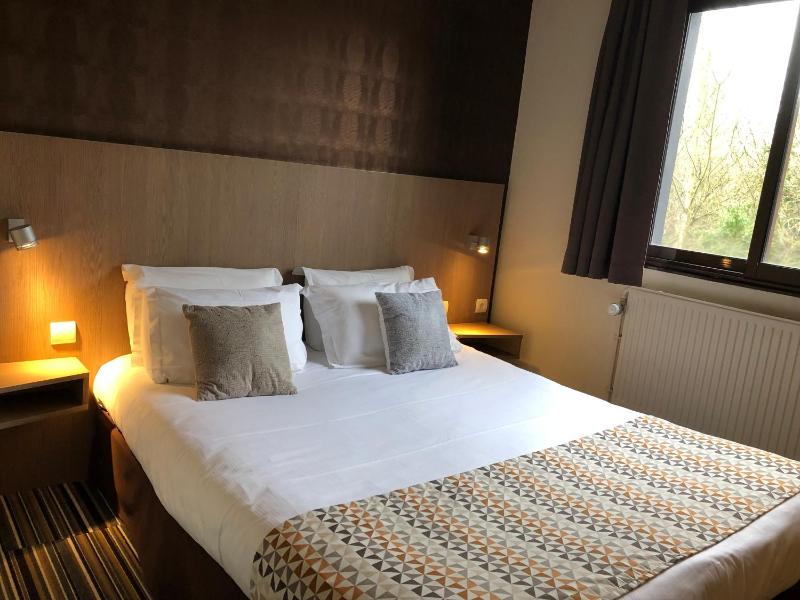 Double Room image 2